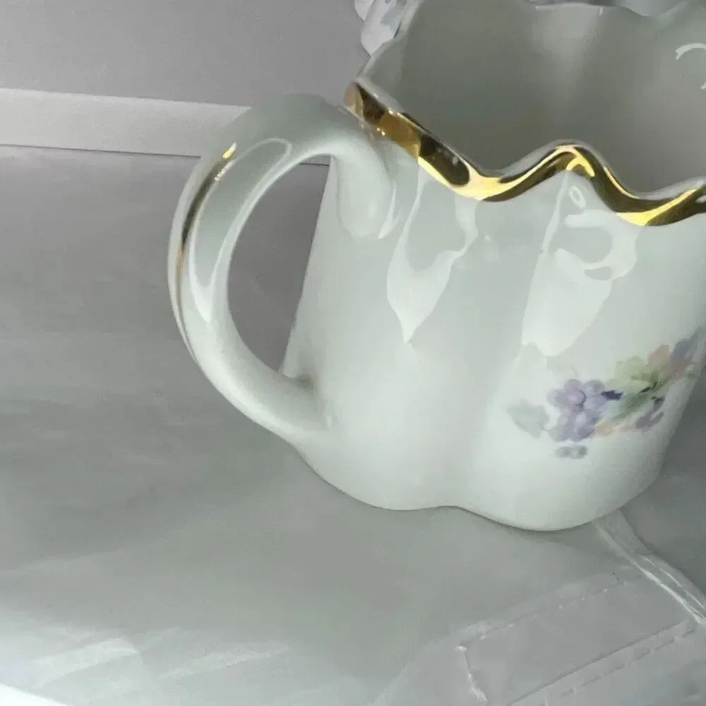 VTG Z.S.& Co Bavaria porcelain creamer and lidded sugar bowl set.